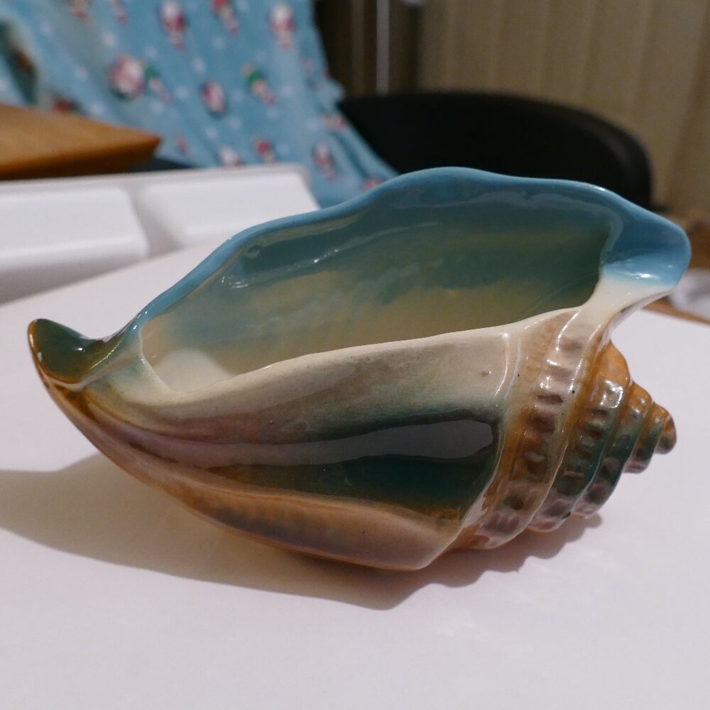 Vintage 1960's Ceramic Conch Shell